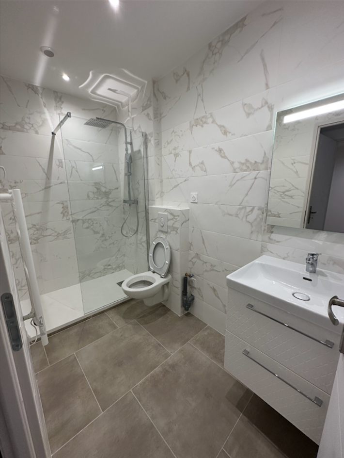 Après installation électrique neuve conforme Provence BATIELEC